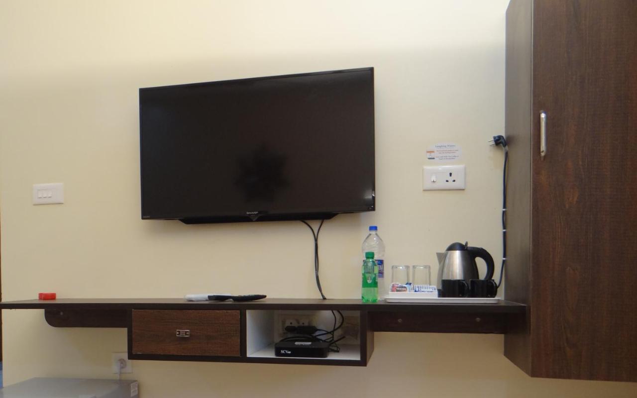Laughing Waters Fine Stay Kuttalam  Ngoại thất bức ảnh